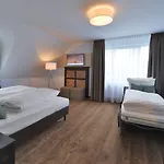Uhu Gaestehaus Superior Hotel Colónia