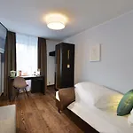 Hotel Uhu Gaestehaus Superior