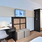 Hotel Uhu Gaestehaus Superior 3*