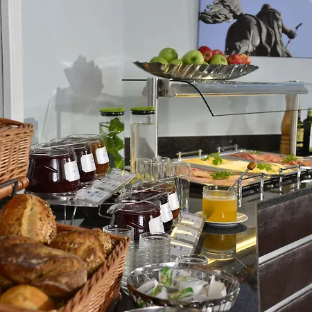 Uhu Gaestehaus Superior ケルン