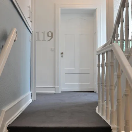 Uhu Gaestehaus Superior ケルン