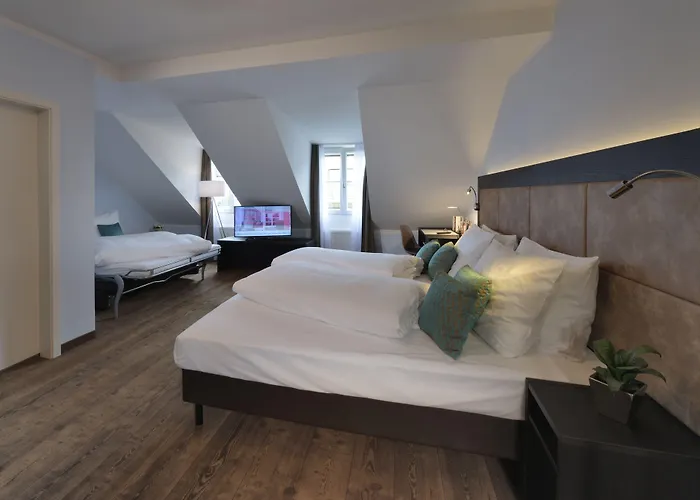 Otel Uhu Gaestehaus Superior Köln