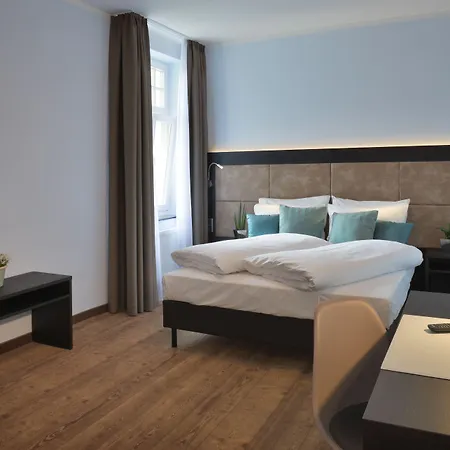 Uhu Gaestehaus Superior فندق