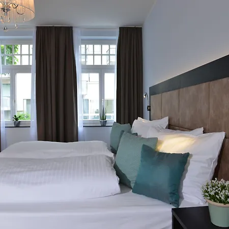 Uhu Gaestehaus Superior Köln