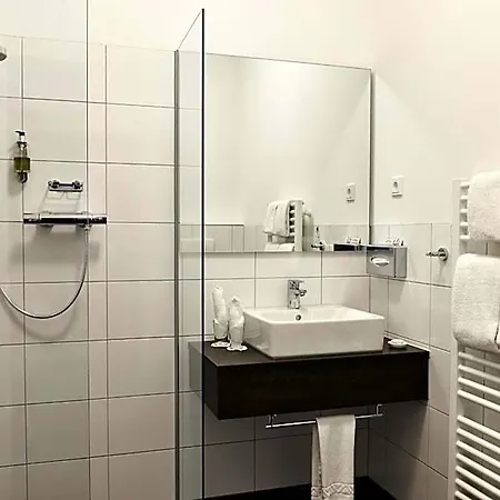 Hotel Uhu Superior 3*