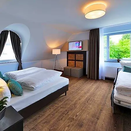 Uhu Superior Hotel Köln