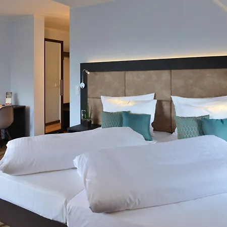 فندق Uhu Gaestehaus Superior كولونيا