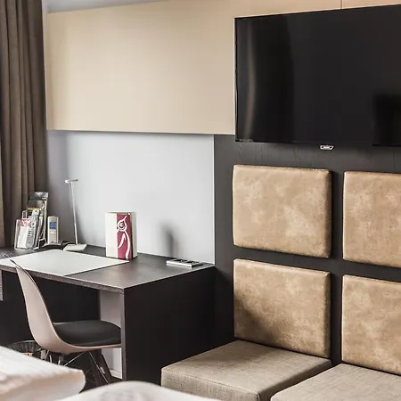 Uhu Gaestehaus Superior Szálloda 3*
