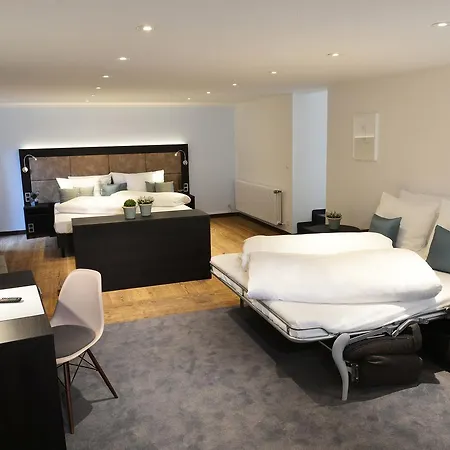 فندق Uhu Gaestehaus Superior 3*