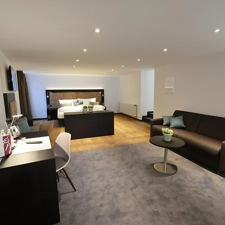 Uhu Gaestehaus Superior 3*