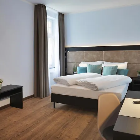 Uhu Gaestehaus Superior Cologne