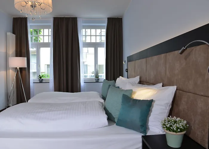 Uhu Gaestehaus Superior Köln