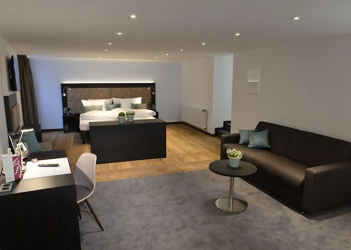 Uhu Gaestehaus Superior Hotell Köln