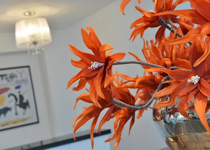 Uhu Gaestehaus Superior 3*