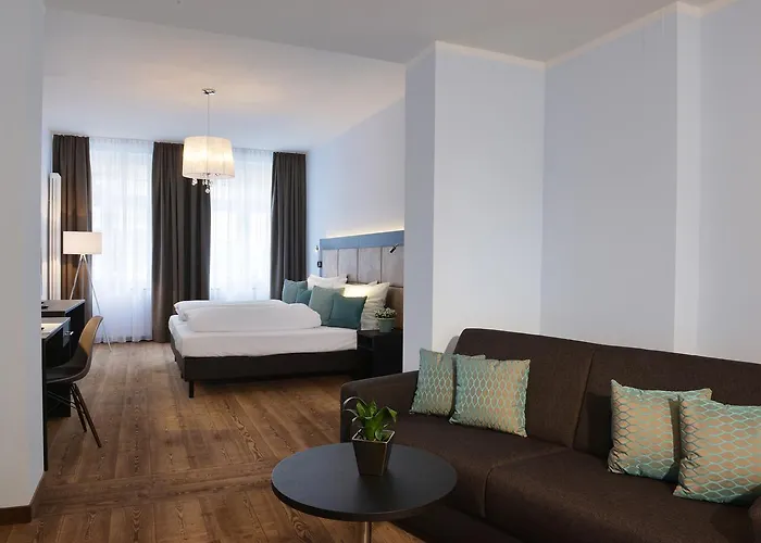 Hotel Uhu Gaestehaus Superior Colonia