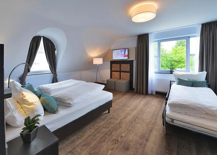 Uhu Gaestehaus Superior 3* Colonia