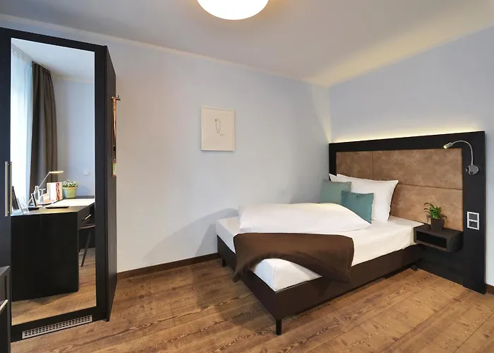 Hotel Uhu Gaestehaus Superior Colonia