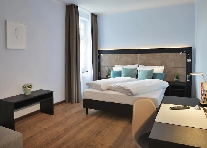 Uhu Gaestehaus Superior كولونيا