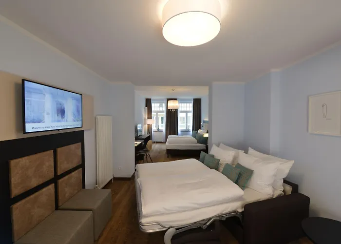 Uhu Gaestehaus Superior Hotel