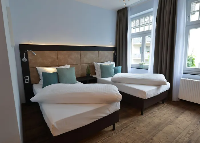 Uhu Gaestehaus Superior Hotel