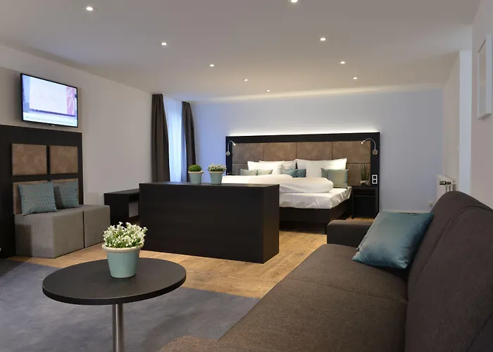 Uhu Gaestehaus Superior 3* Colonia